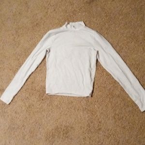 White Hollister turtle neck